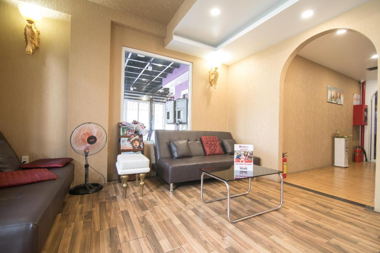 Reddoorz Plus Near Secc Ho-Chi-Minh-Stadt Exterior foto
