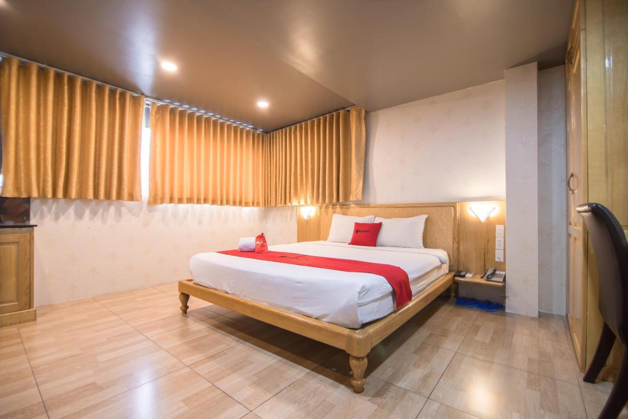 Reddoorz Plus Near Secc Ho-Chi-Minh-Stadt Exterior foto